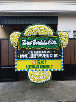 Papan Bunga Duka di Sungai Ning