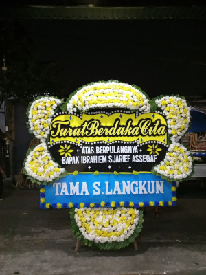 Papan Bunga Duka di Sungai Ning